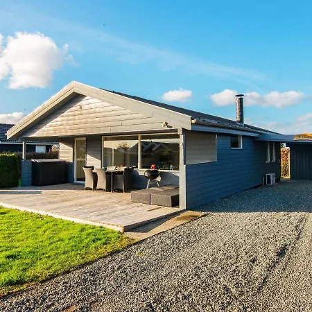 Holiday home Li *