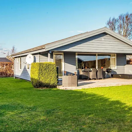 Holiday home 5 Person In Hejls-by Traum